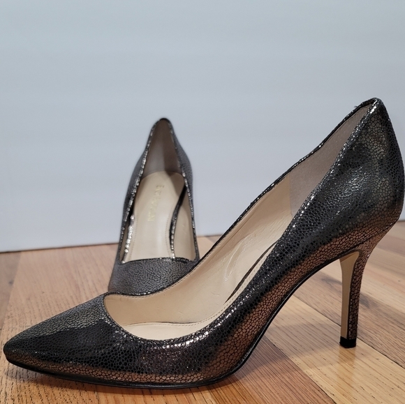 Enzo Angiolini Shimmering Heels - Picture 6 of 17